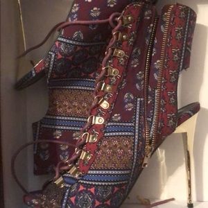 Multicolor High Heel